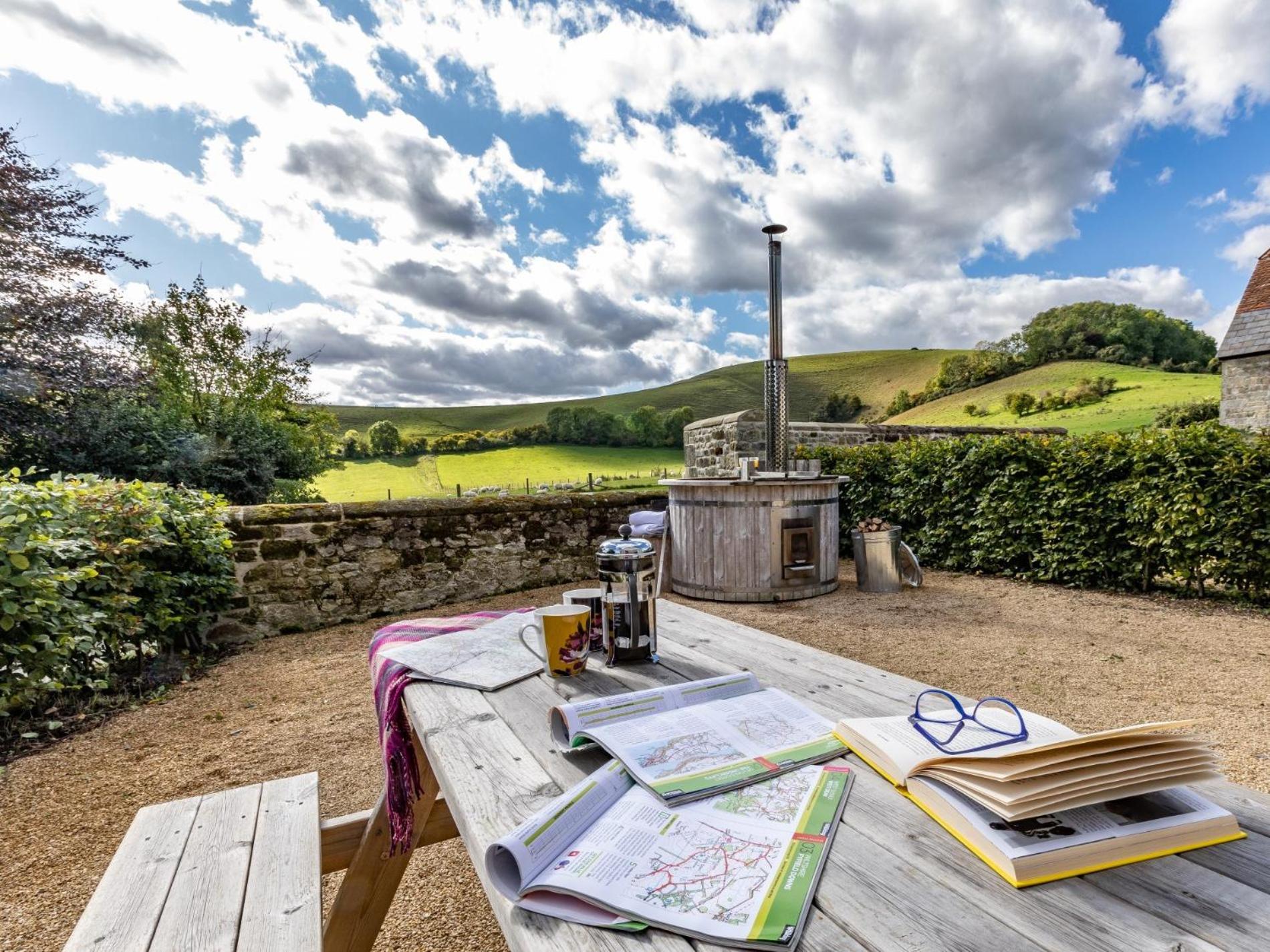 4 Bed In Melbury Abbas 48814ヴィラ エクステリア 写真